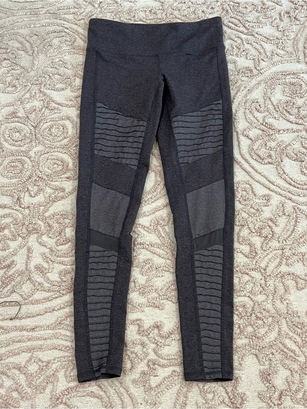 ALO Leggings Size Small